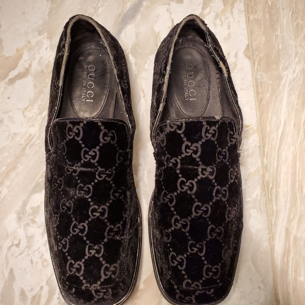 Authentic Black Gucci Velvet Trademark Logo Loafers Mules/ Slides (w)  runs sm